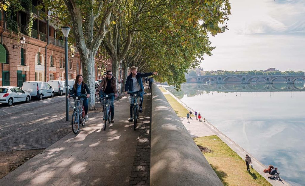 biking in Toulouse